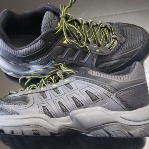 Men's size 12 (wide) Avia trail running shoes